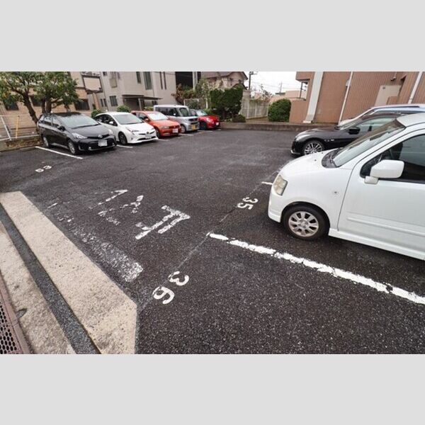 駐車場 (駐車場)