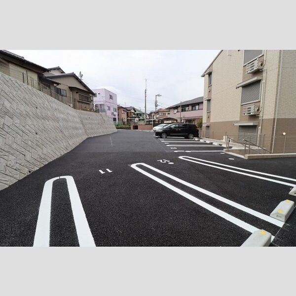 駐車場 (駐車場)
