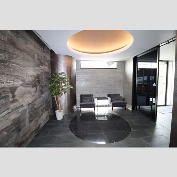 現地周辺 (ロビー)