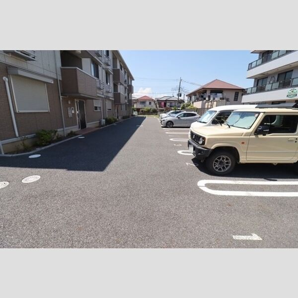 駐車場 (駐車場)