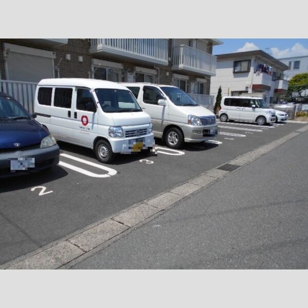 駐車場 (駐車場)