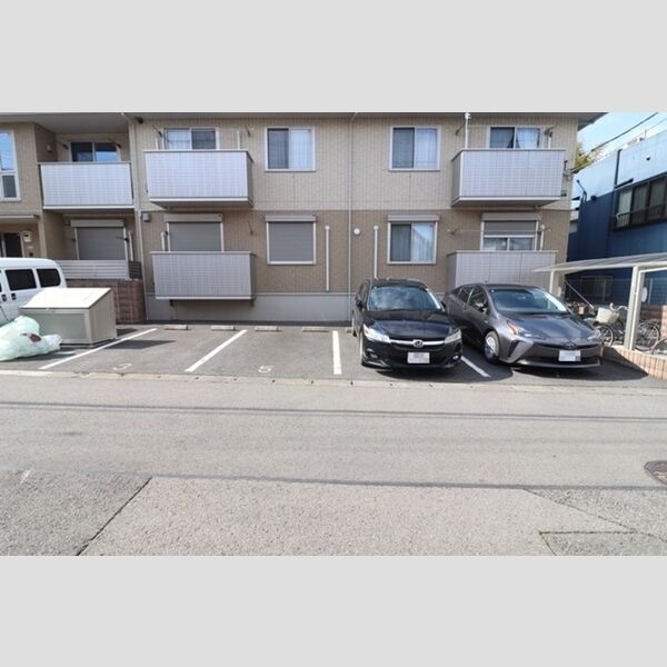 駐車場 (駐車場)