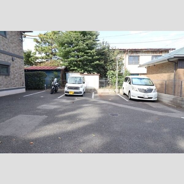 駐車場 (駐車場)