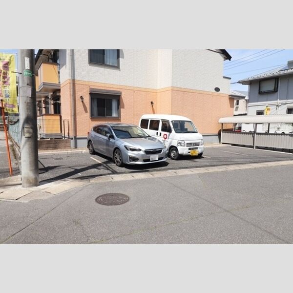 駐車場 (駐車場)