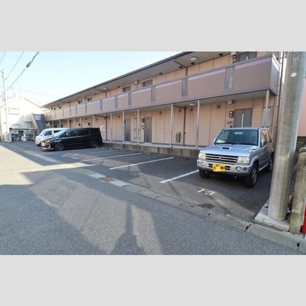 駐車場 (駐車場)