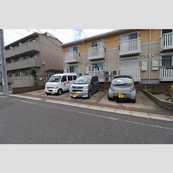 駐車場 (駐車場)