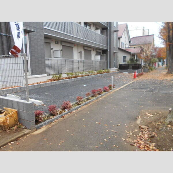 駐車場 (駐車場)