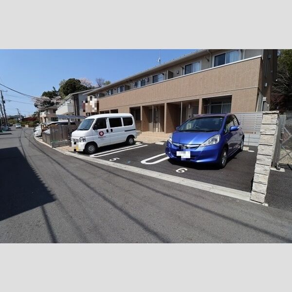 駐車場 (駐車場)
