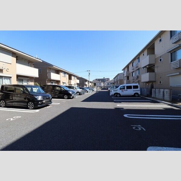 駐車場 (駐車場)