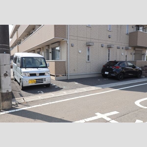 駐車場 (駐車場)