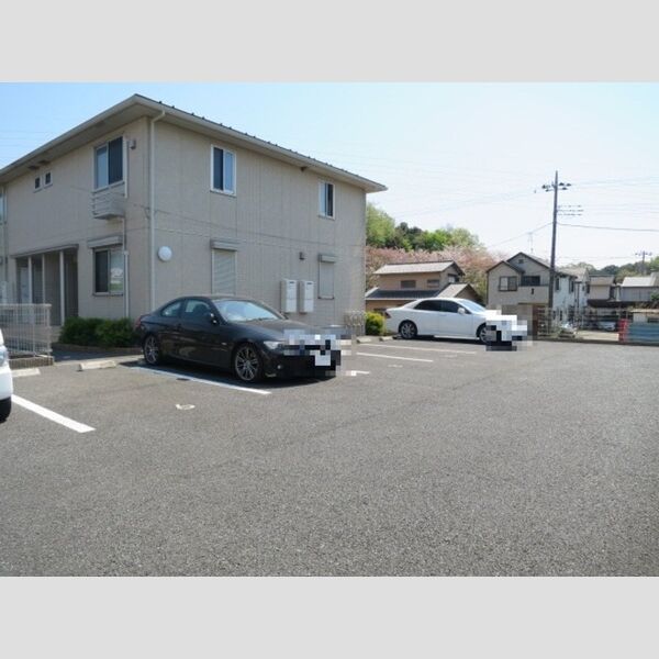 駐車場 (駐車場)