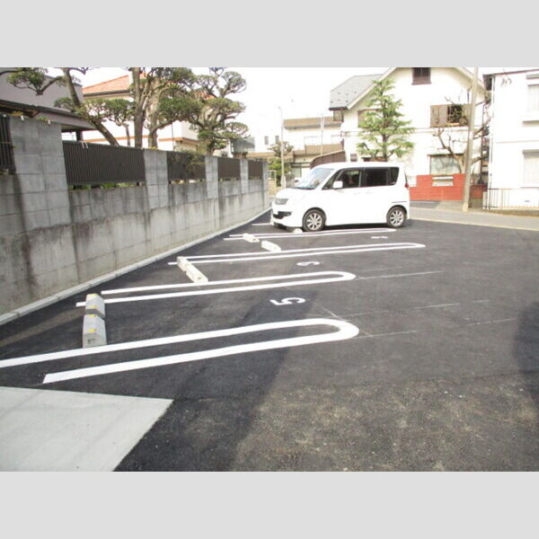駐車場 (駐車場)