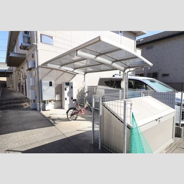 現地周辺 (駐輪場)