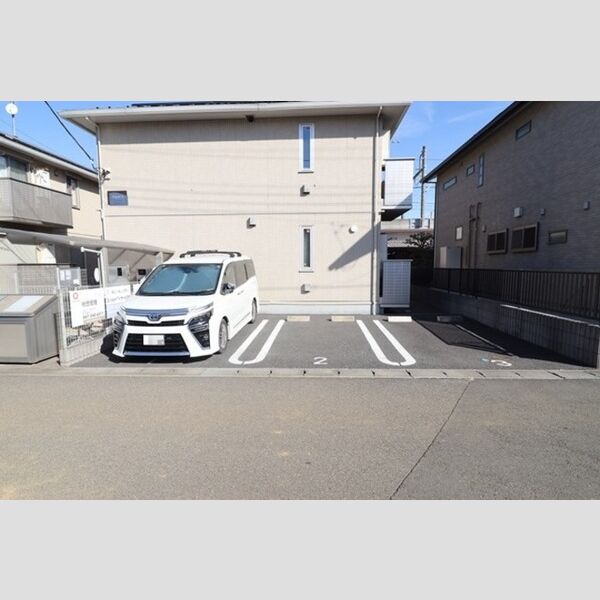 駐車場 (駐車場)