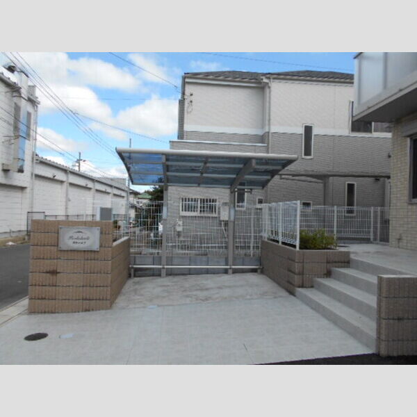 現地周辺 (駐輪場)