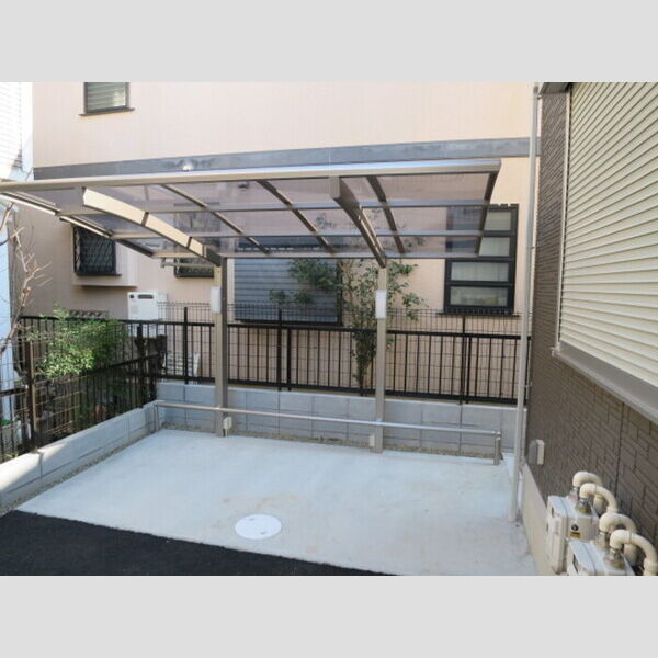 現地周辺 (駐輪場)