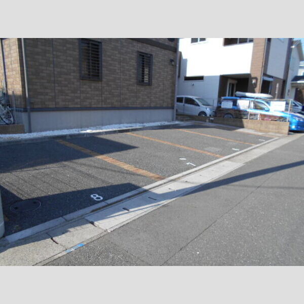 駐車場 (駐車場)