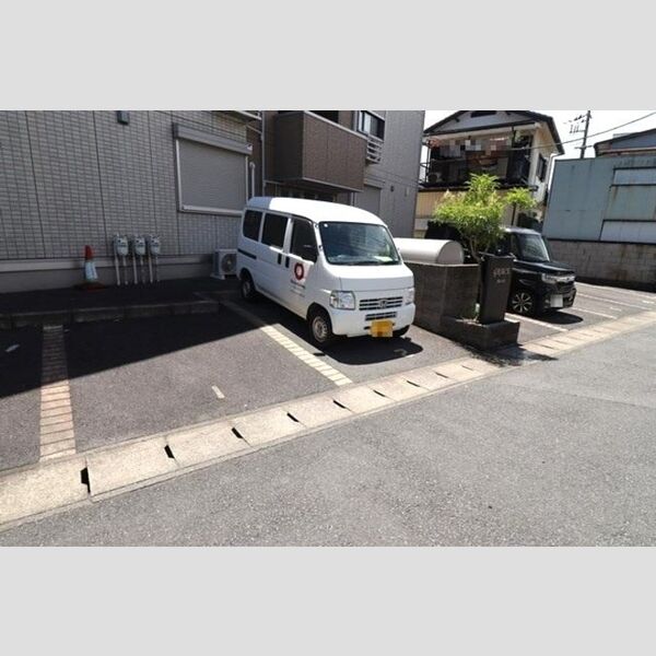 駐車場 (駐車場)