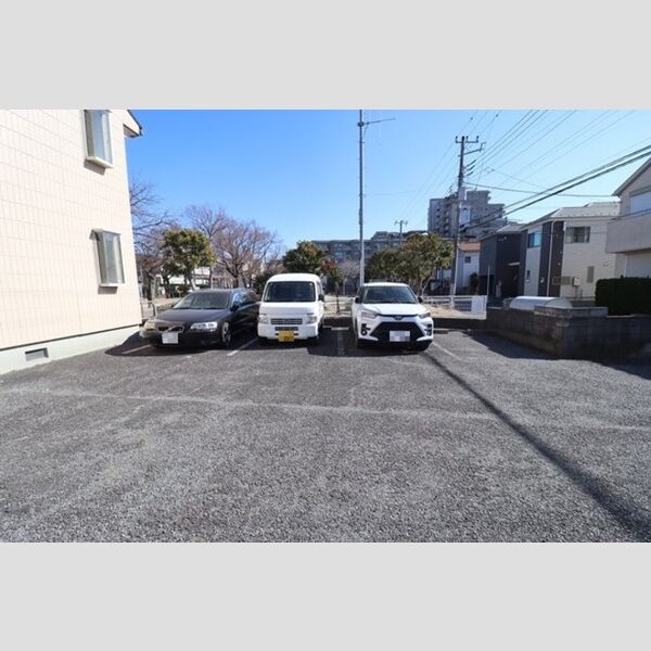 駐車場 (駐車場)