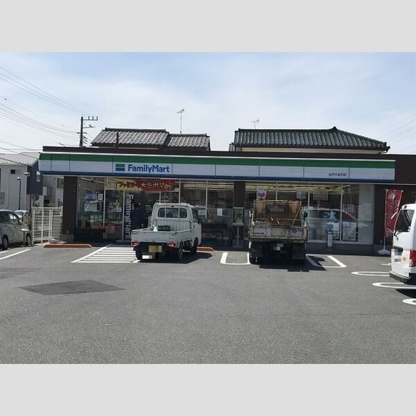 現地周辺 (ファミリーマート松戸大金平店(111m))