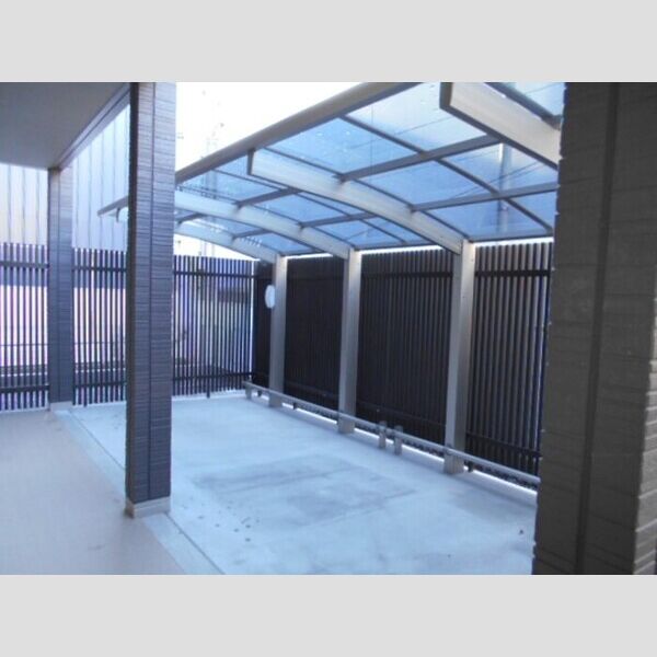 現地周辺 (駐輪場)