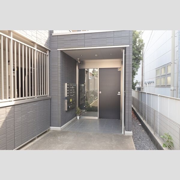 現地周辺 (エントランス)