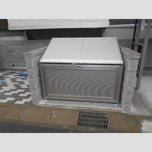 現地周辺 (ゴミステーション)