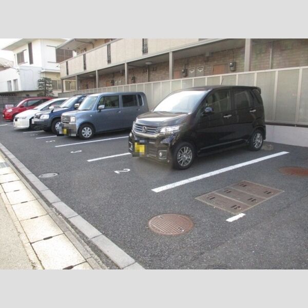 駐車場 (駐車場)