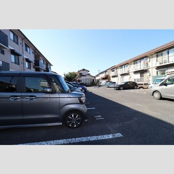 駐車場 (駐車場)