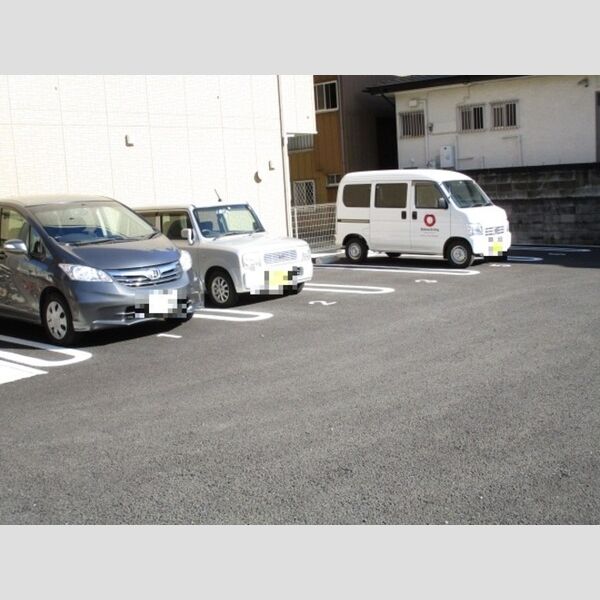 駐車場 (駐車場)