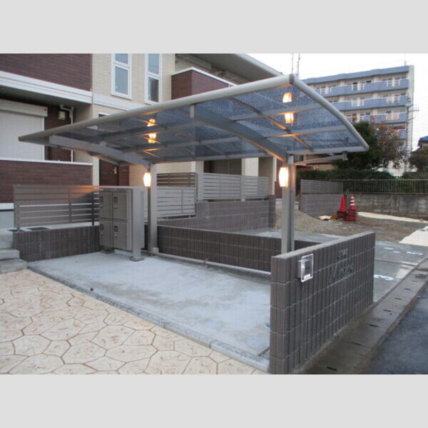 現地周辺 (駐輪場)