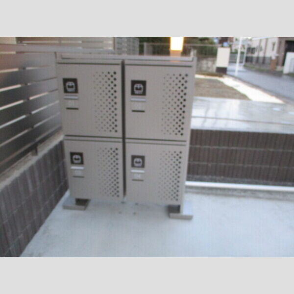 現地周辺 (宅配ボックス)