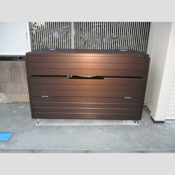 現地周辺 (ゴミ箱)