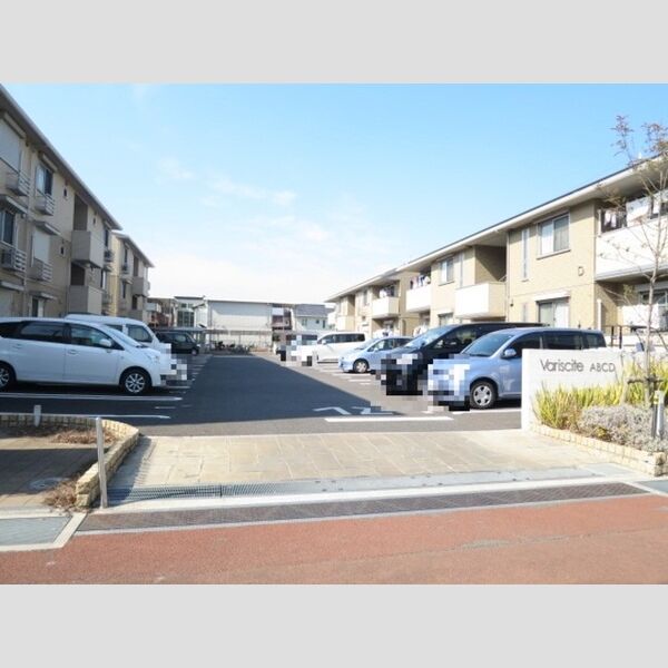 駐車場 (駐車場)