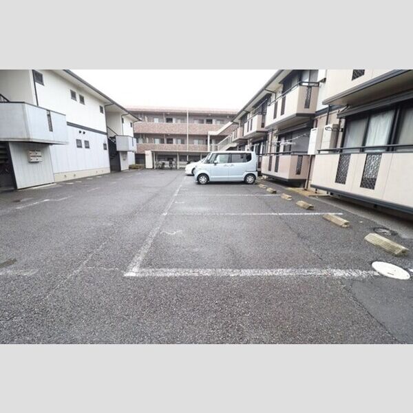 駐車場 (駐車場)