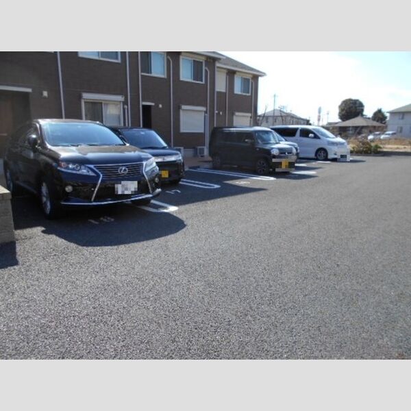 駐車場 (駐車場)