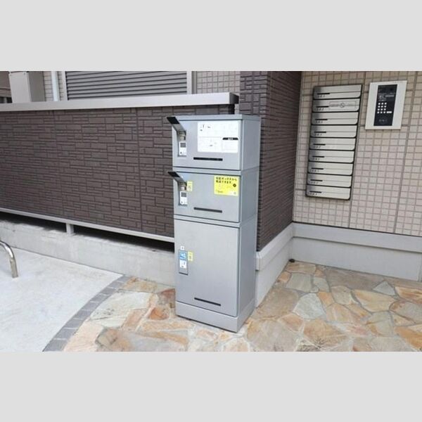 現地周辺 (宅配ボックス)