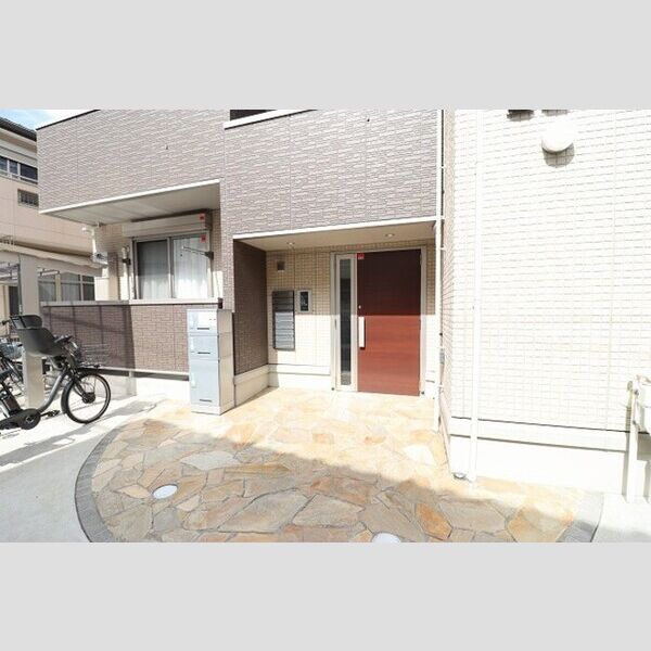 エントランス (エントランス)