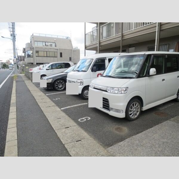 駐車場 (駐車場)