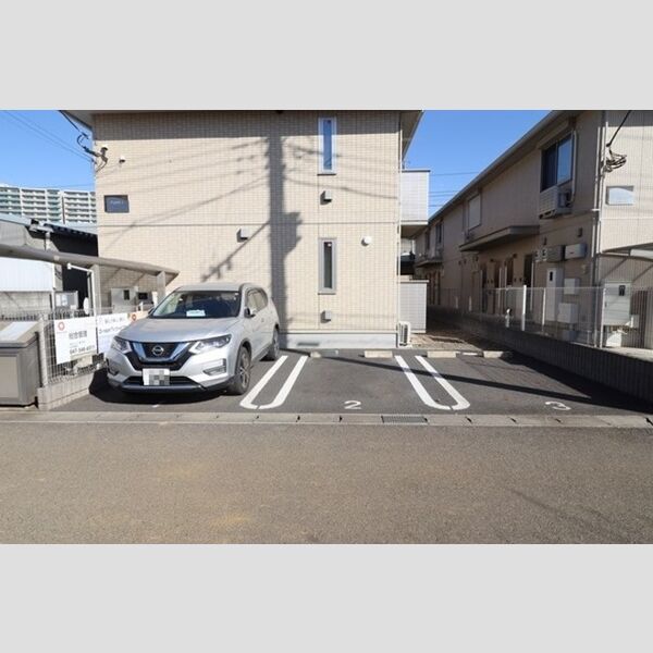 現地周辺 (駐車場)