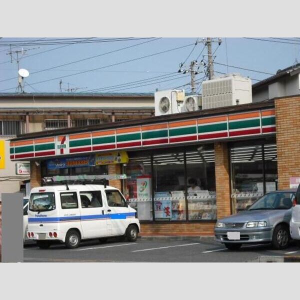 現地周辺 (セブンイレブン松戸三矢小台店(438m))