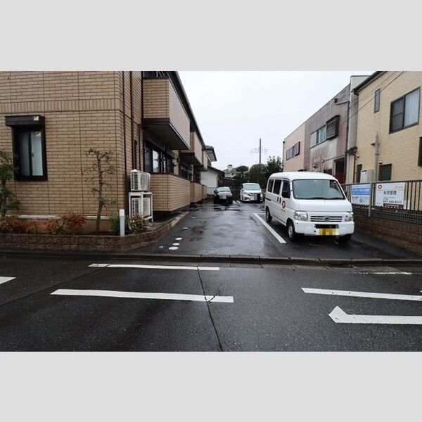 駐車場 (駐車場)