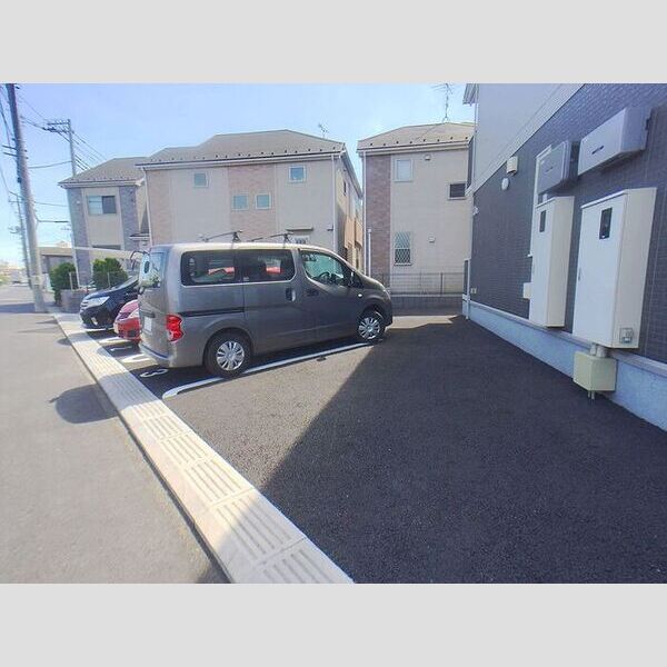 駐車場 (駐車場)