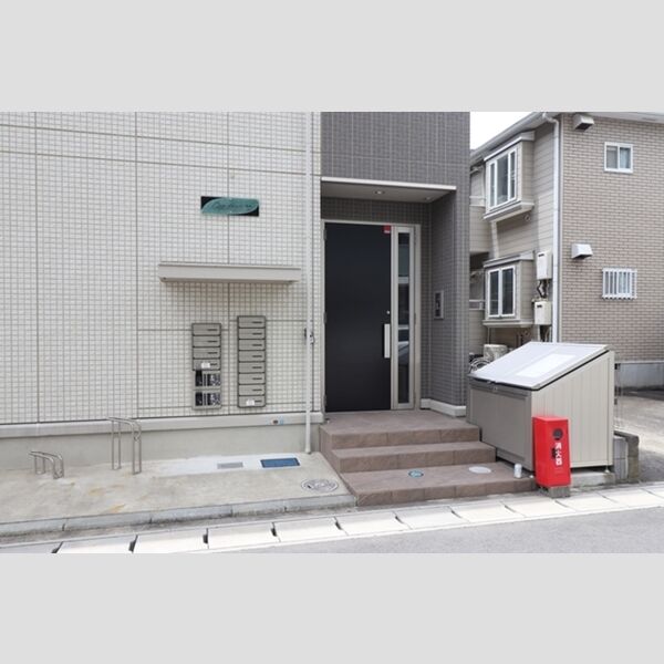 エントランス (エントランス)