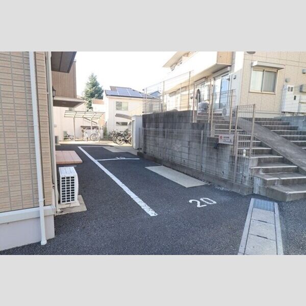 駐車場 (駐車場)