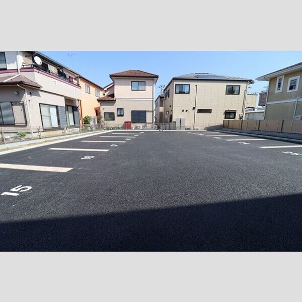 駐車場 (駐車場)