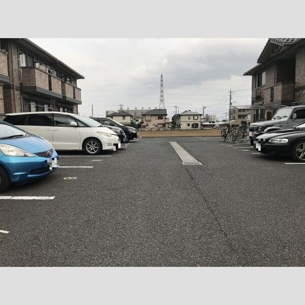 駐車場 (駐車場)