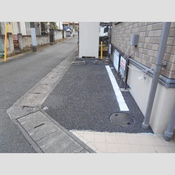 駐車場 (駐車場)