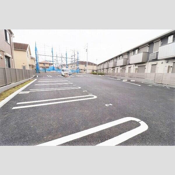 駐車場 (駐車場)