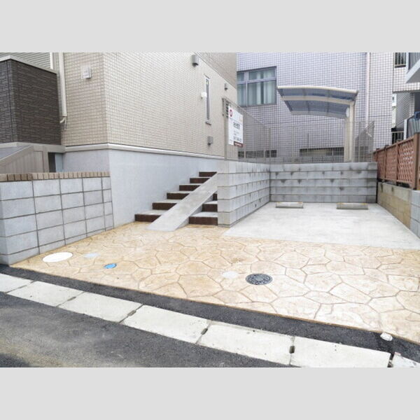 駐車場 (駐車場)
